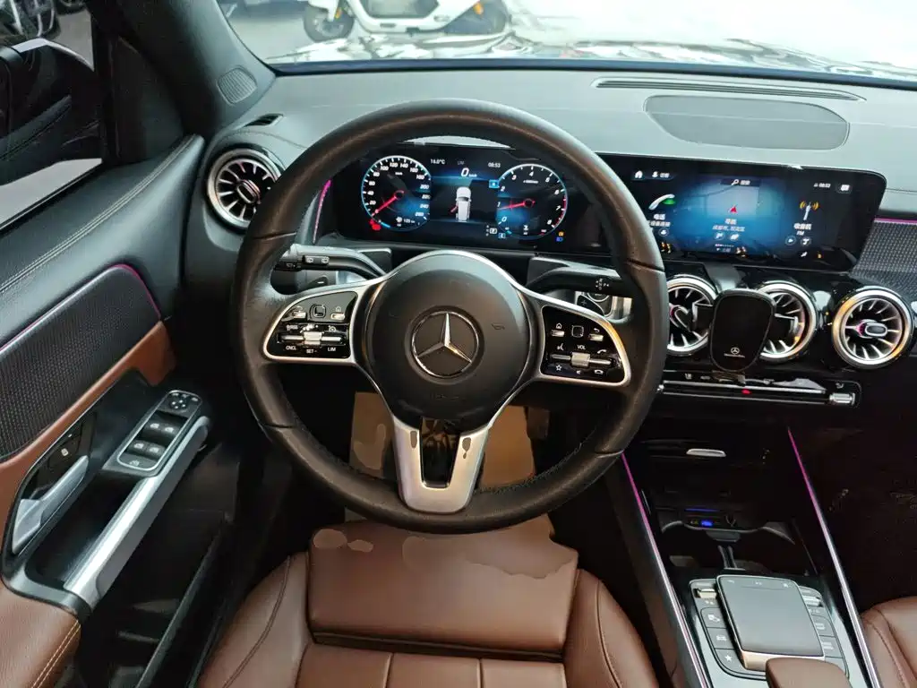 Mercedes-Benz GLB 2022 — фото 11