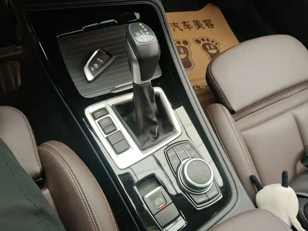 BMW 1 Series 2019 — фото 14