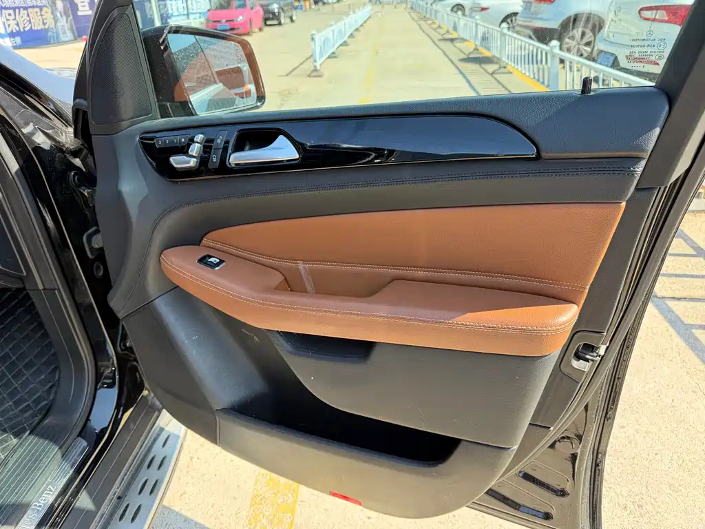 Mercedes-Benz GLE New Energy 2018 — фото 13