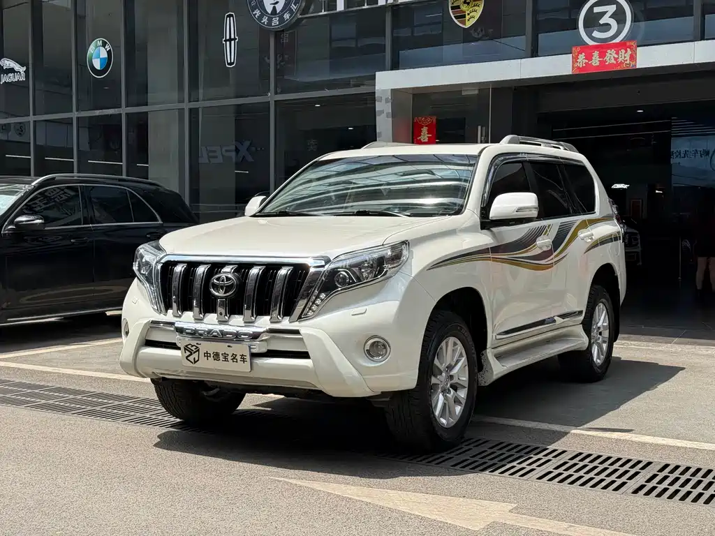 Toyota Prado 2016 — фото 1