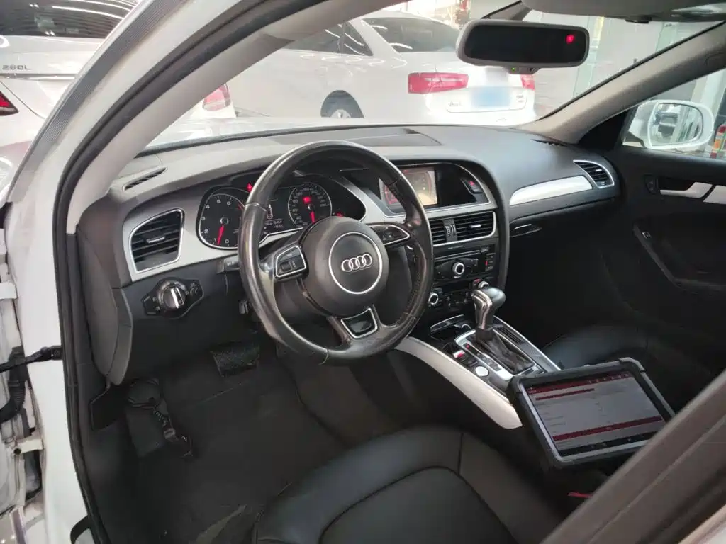 Audi A4L 2016 — фото 10