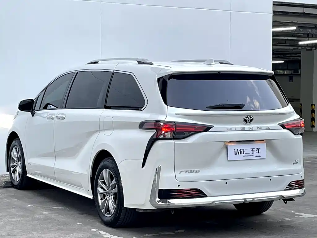 Toyota Sienna 2025 — фото 34