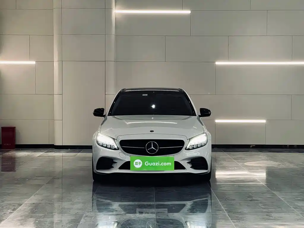 Mercedes-Benz C-Class 2021