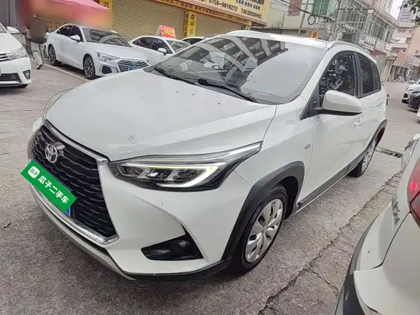 Toyota Yaris L 2021