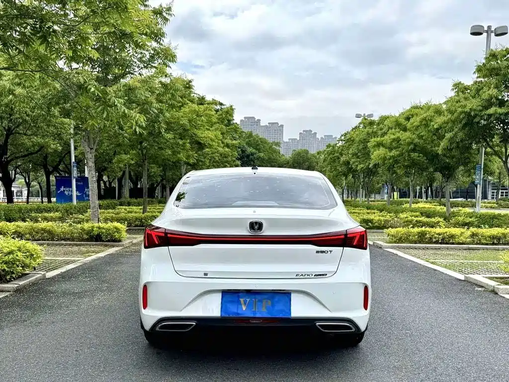 Changan Eado 2022 — фото 5
