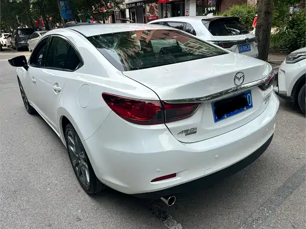Mazda Atenza 2015