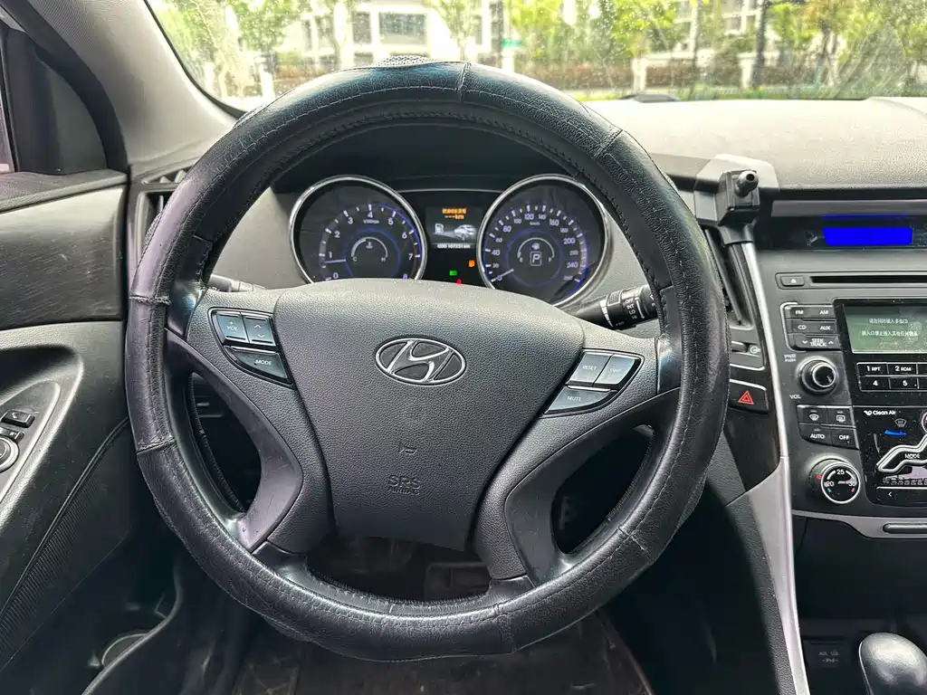 Hyundai Sonata 2013 — фото 15