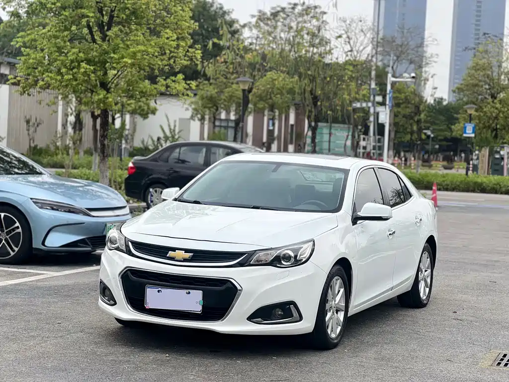 Chevrolet Malibu 2018 — фото 1