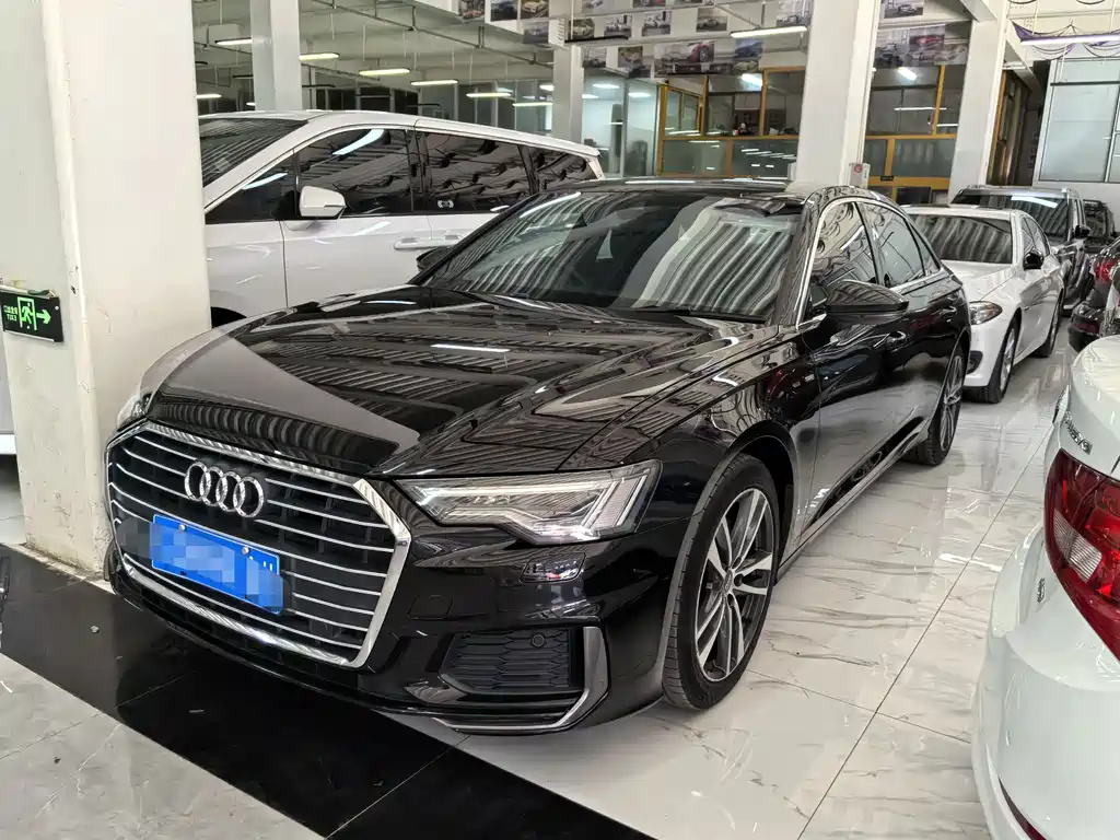 Audi A6L 2019 — фото 1