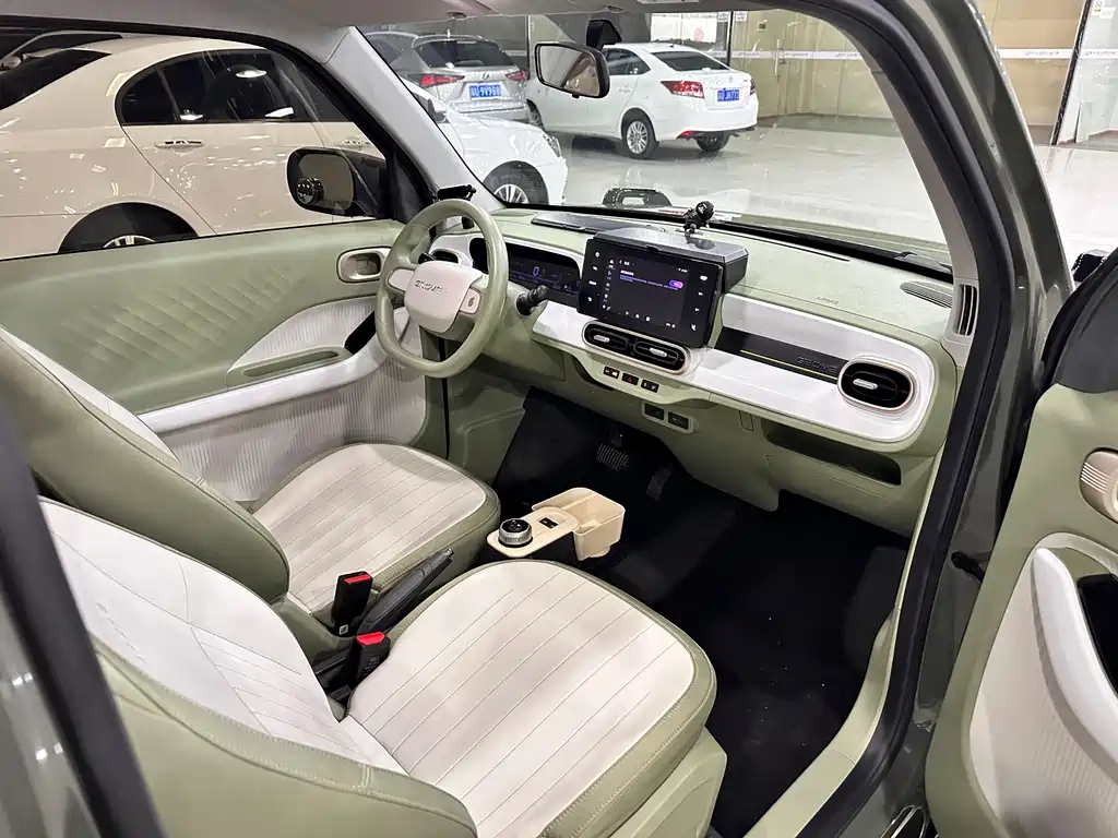 Geely Galaxy Panda 2024