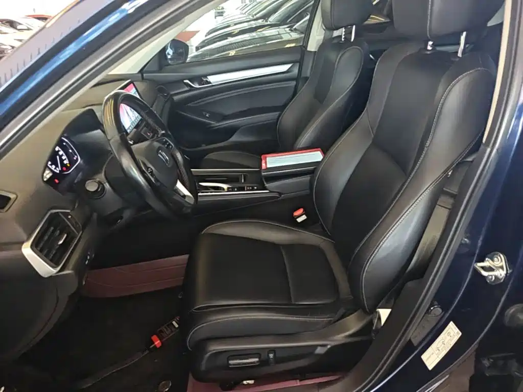 Honda Inspire 2021 — фото 15