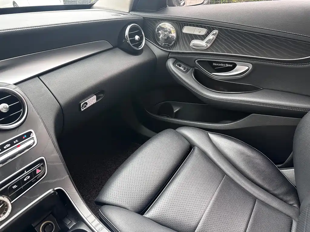 Mercedes-Benz C-Class 2017 — фото 5