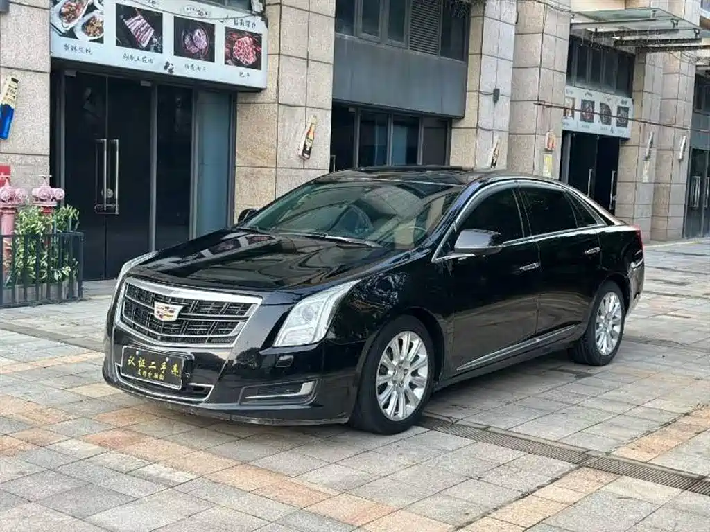 Cadillac XTS 2017 — фото 1