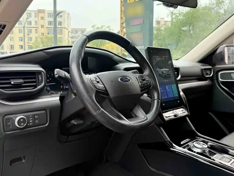 Ford Explorer 2021 — фото 12