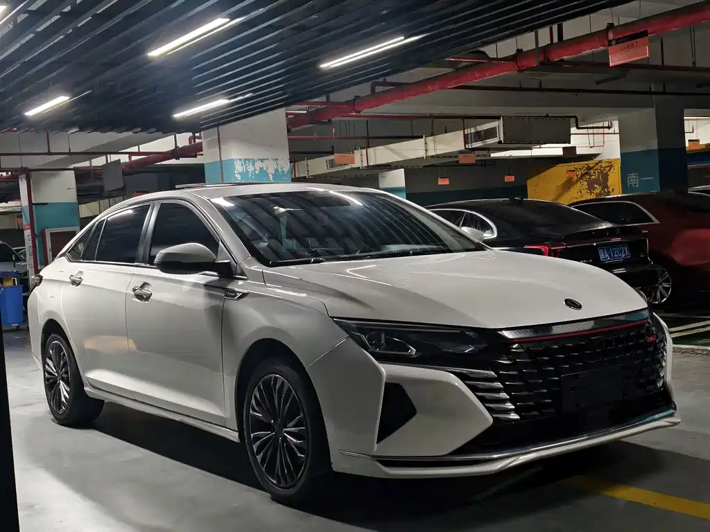Dongfeng Yixuan MAX 2022 — фото 3