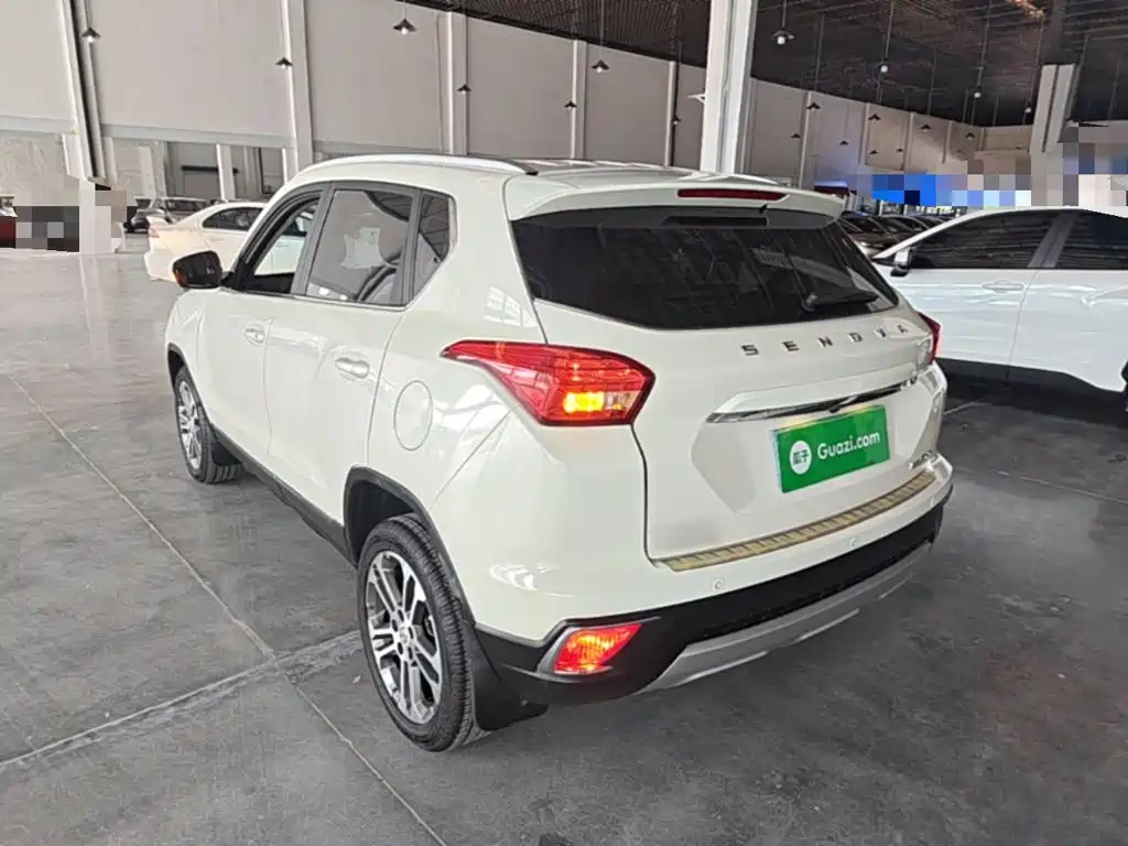 BAIC Senova X35 2018 — фото 5
