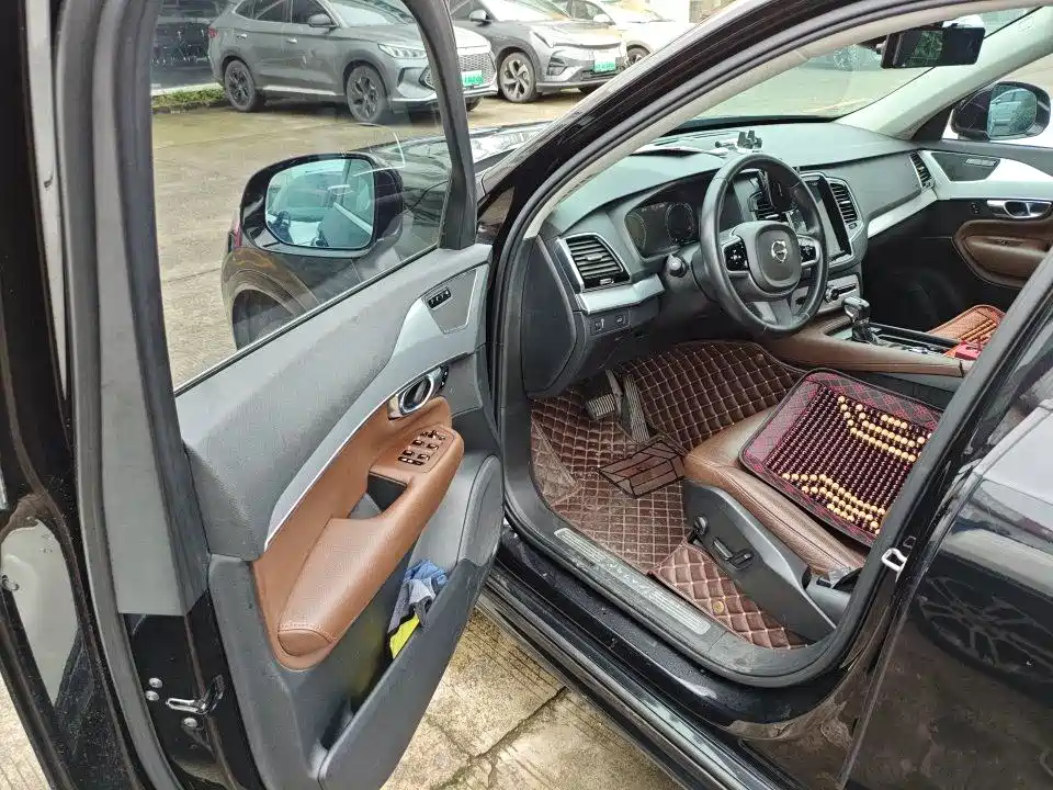 Volvo XC90 2018