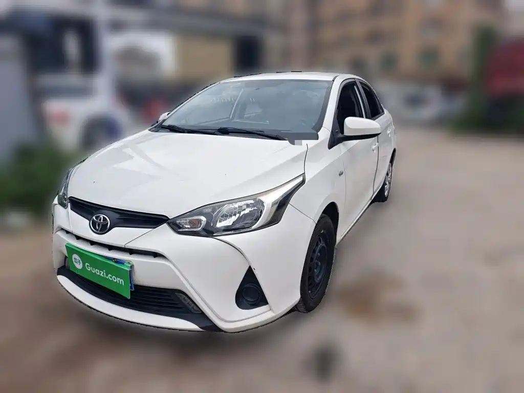 Toyota Yaris L 2020 — фото 1