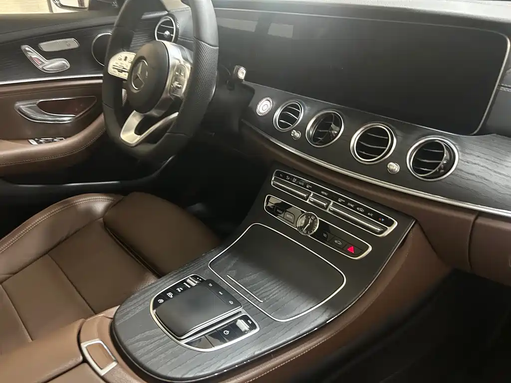 Mercedes-Benz E-Class 2020 — фото 6