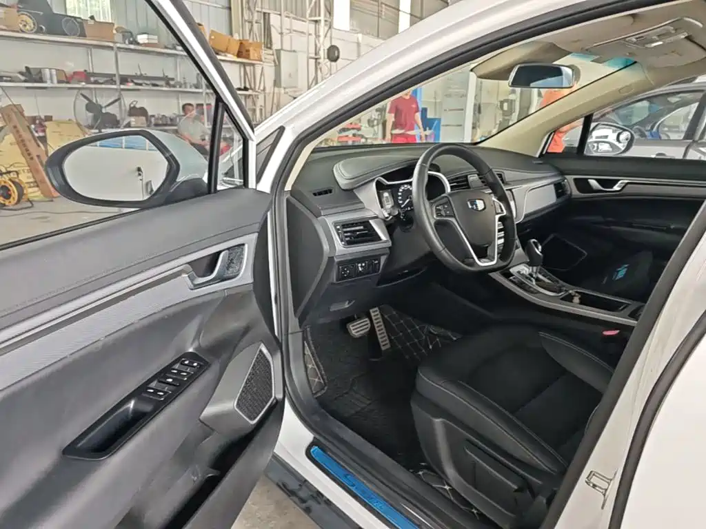 Geely Emgrand GS 2019 — фото 16