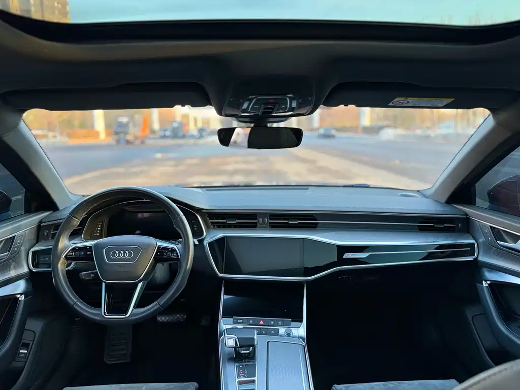 Audi A6L 2021