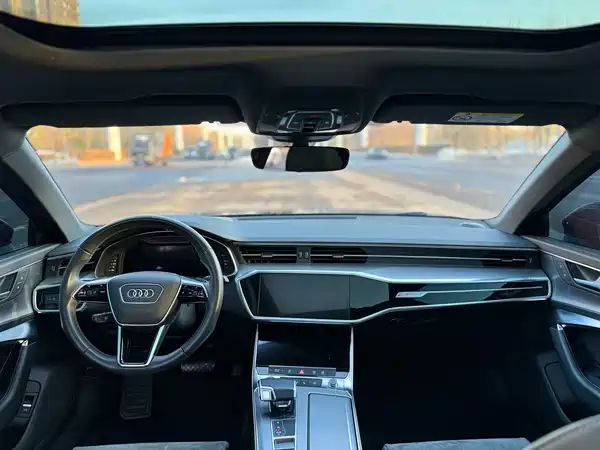 Audi A6L 2021
