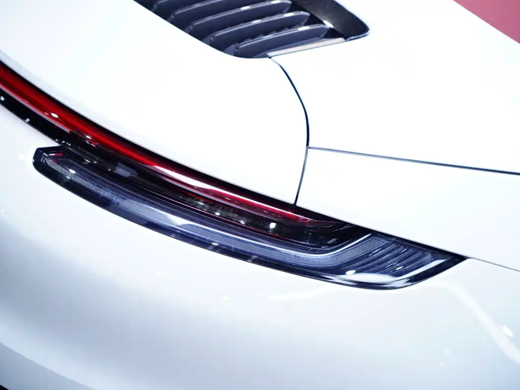 Porsche 911 2020 — фото 9