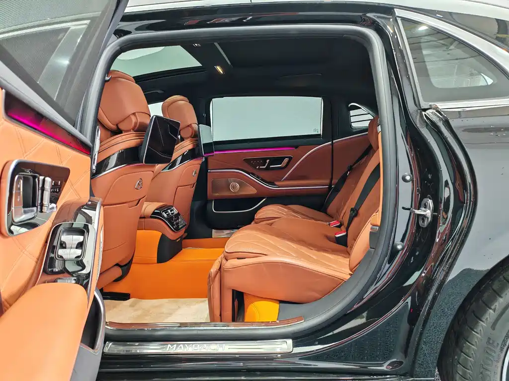 Mercedes-Benz Maybach S-Class 2025 — фото 12