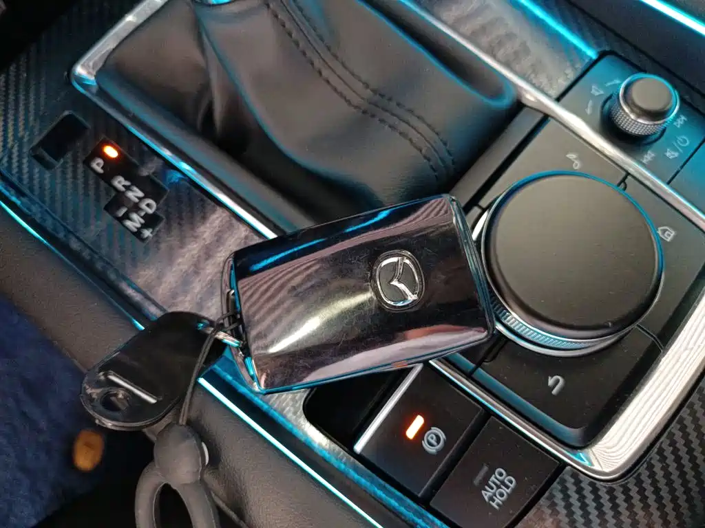 Mazda 3 Axela 2021 — фото 17