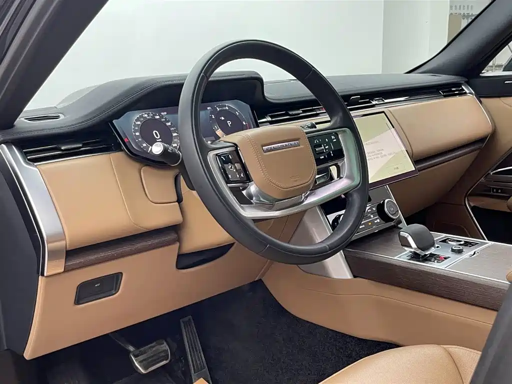 Land Rover Range Rover 2024 — фото 16