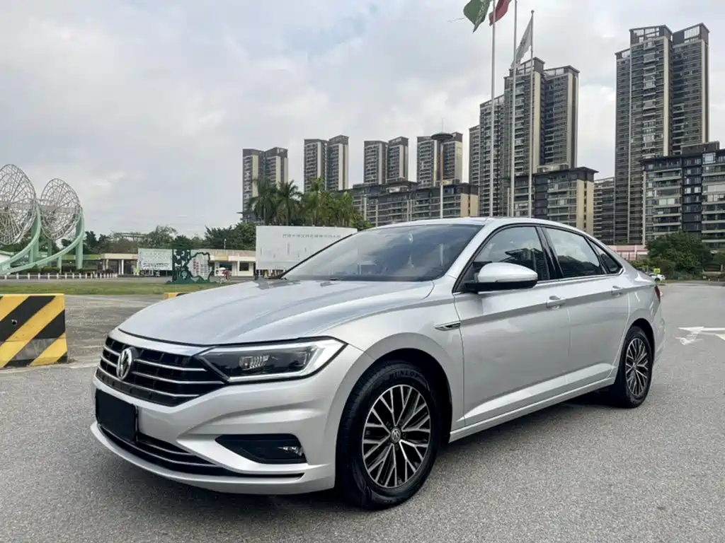 Volkswagen Sagitar 2021