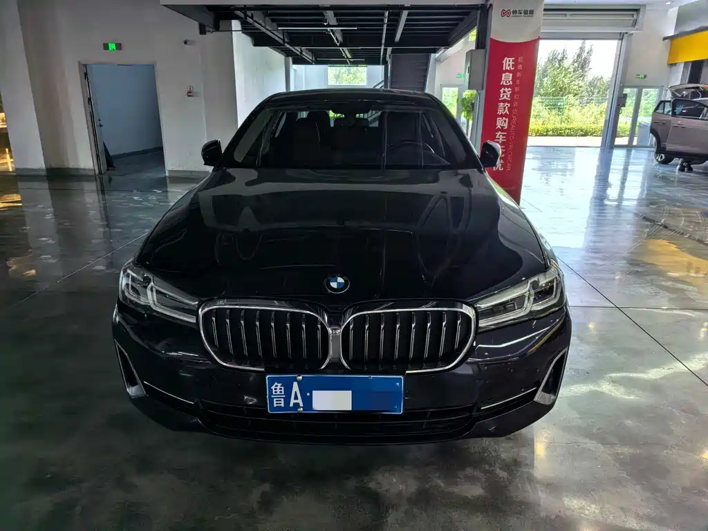BMW 5 Series 2022