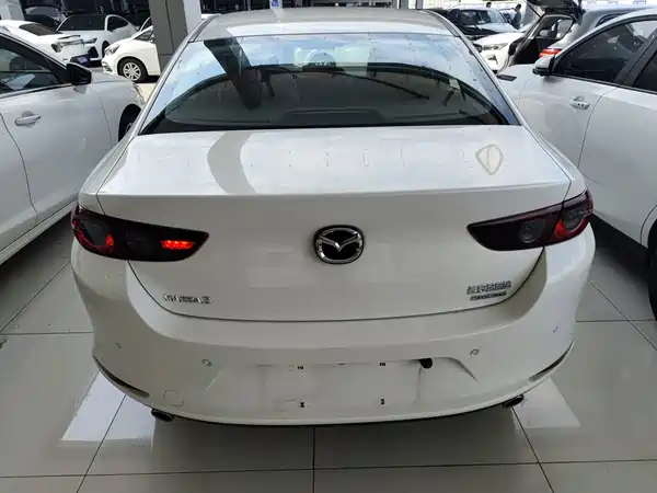 Mazda 3 Axela 2020