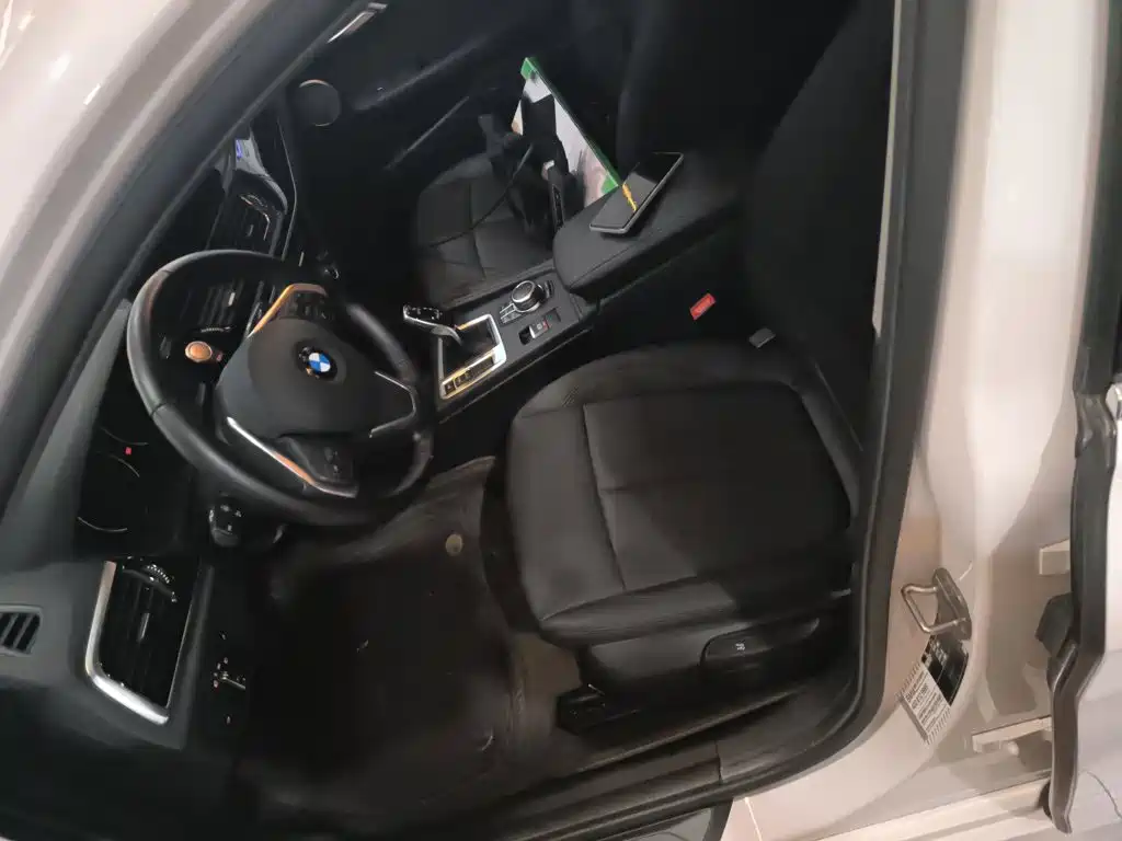 BMW 1 Series 2022