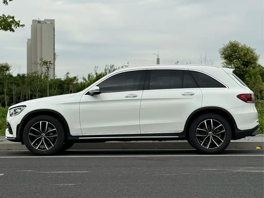 Mercedes-Benz GLC 2021 — фото 4