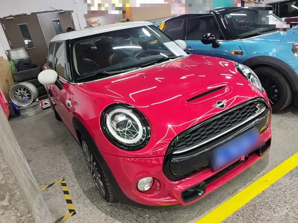 MINI MINI 2020