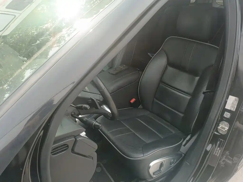 Mercedes-Benz R-Class 2018 — фото 11