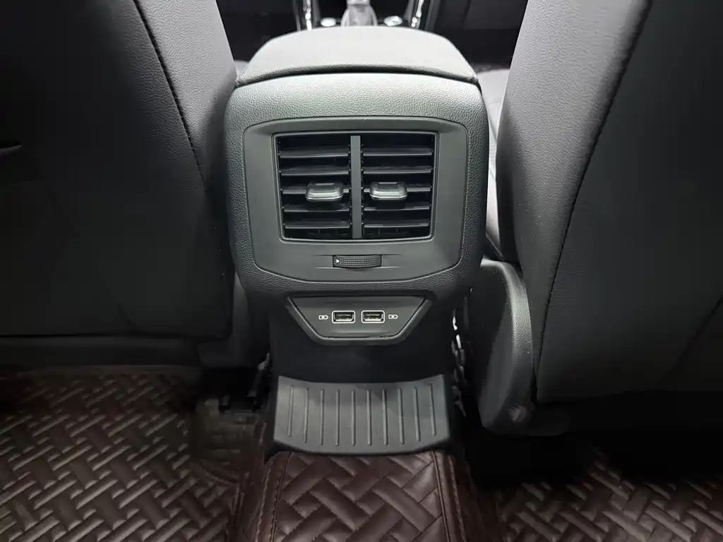 Volkswagen T-Roc 2022 — фото 18