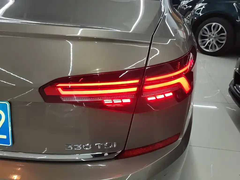Volkswagen Passat 2019 — фото 8