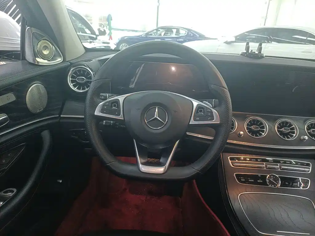 Mercedes-Benz E-Class 2018