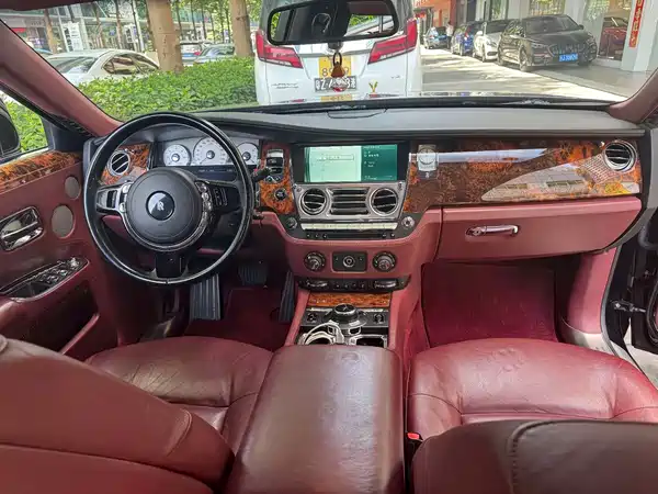 Rolls-Royce Ghost 2014