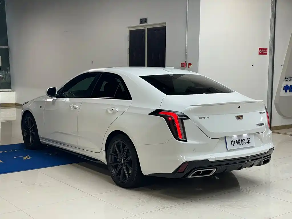 Cadillac CT4 2023 — фото 22
