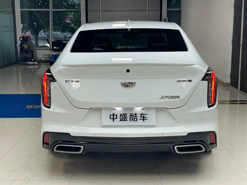 Cadillac CT4 2023 — фото 23