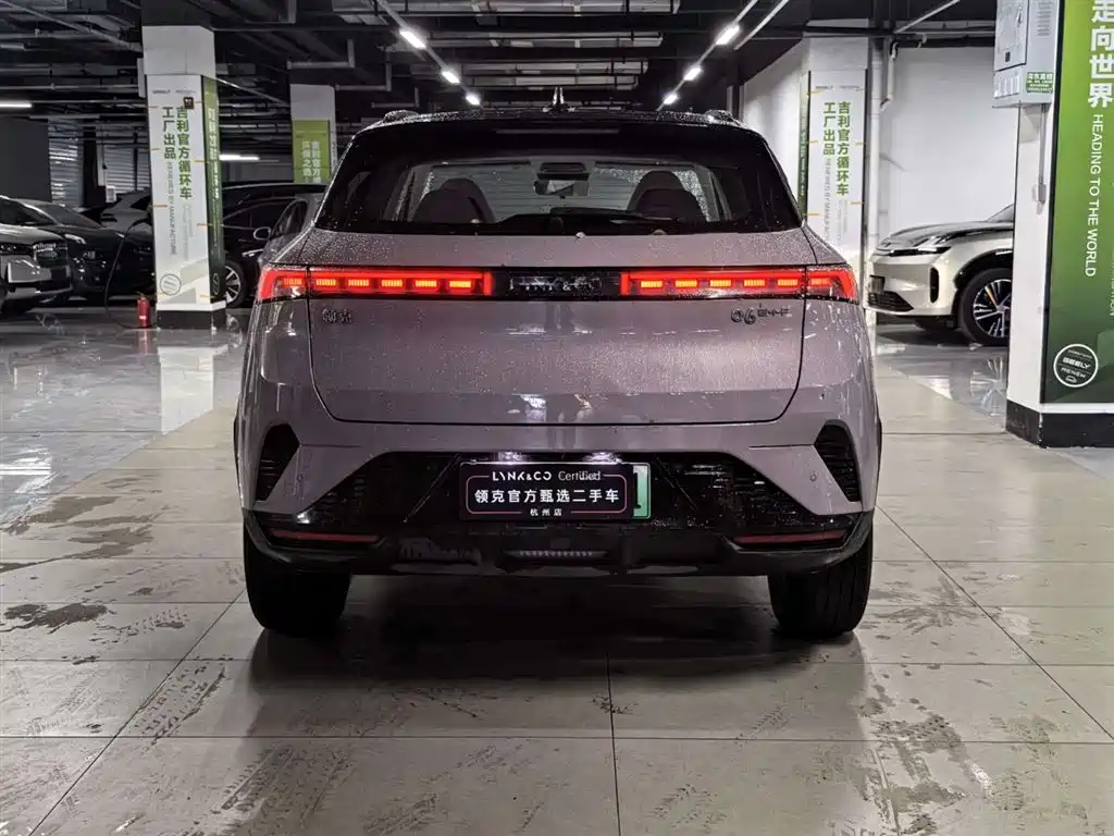 Lynk & Co 06 EM-P 2024 — фото 5
