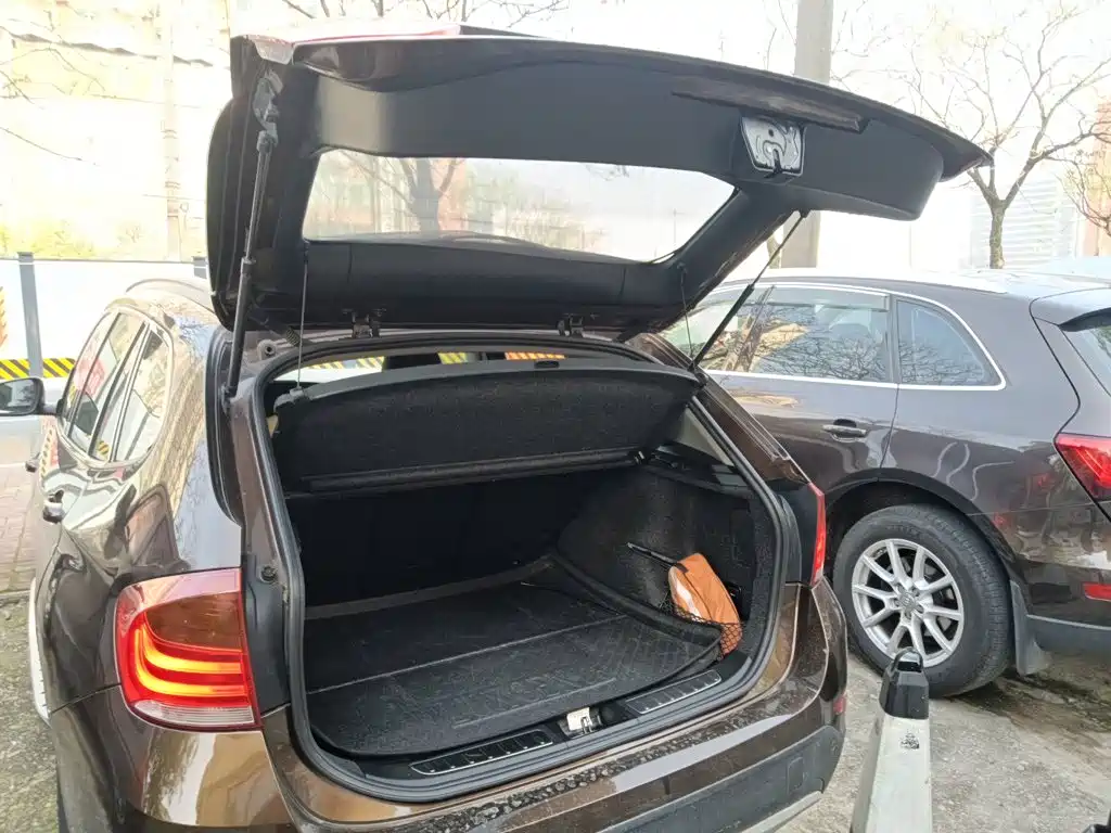 BMW X1 2015 — фото 19