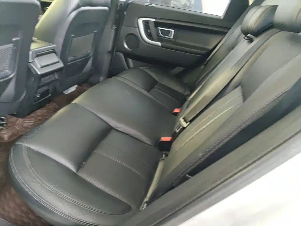 Land Rover Discovery Sport 2017 — фото 13