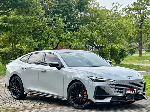 Changan UNI-V 2022