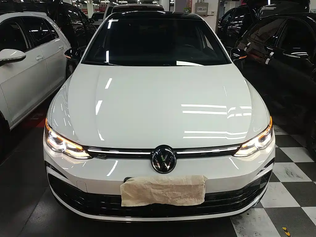 Volkswagen Golf 2022