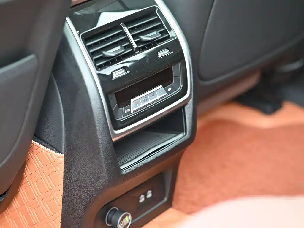 BMW X7 2022 — фото 14
