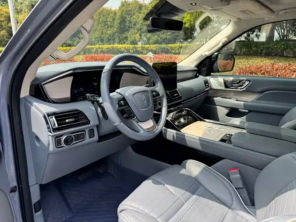 Lincoln Navigator 2020